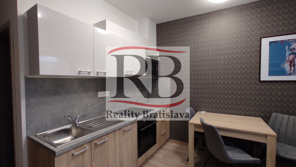 BEZ PROVÍZIE 2-izbový byt v novostavbe s loggiou a parkovaním, Bratislava – Staré Mesto