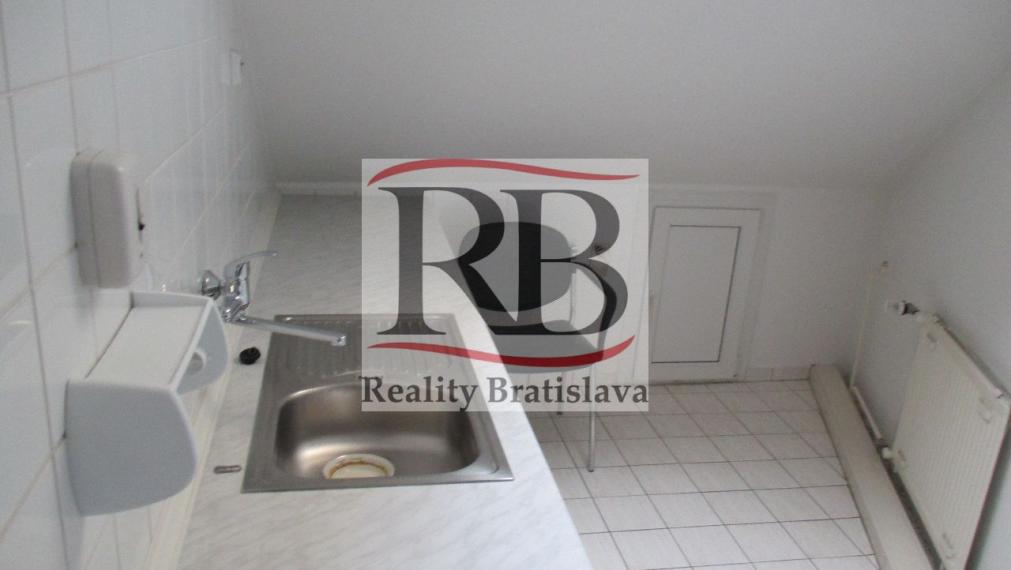 Kancelárie, Palisády, Bratislava I