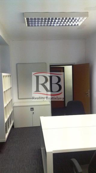 Kancelársky priestor na prenájom, Studená, Bratislava II, 200m2