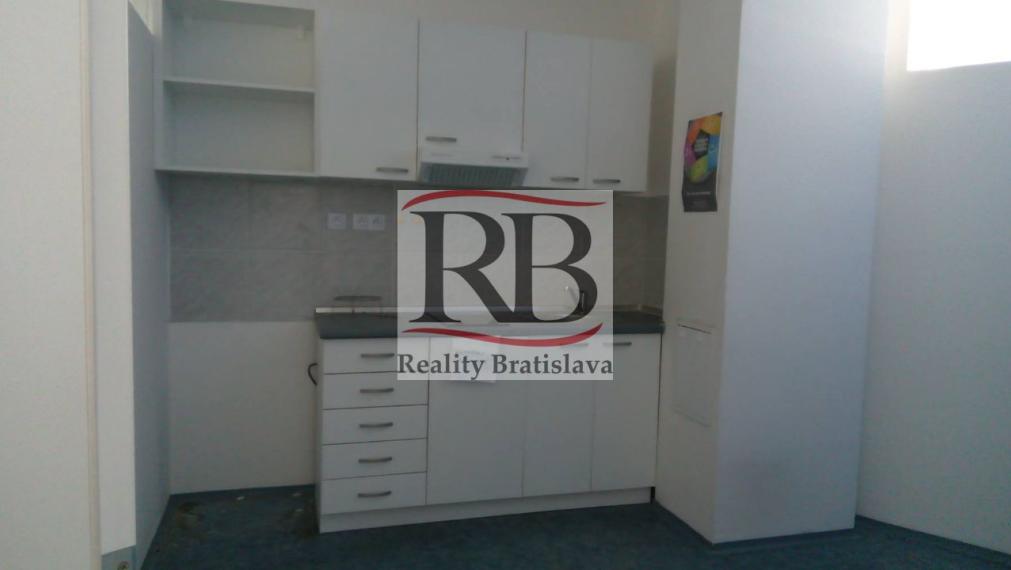 Kancelárie na prenájom, Rožňavská, Bratislava II