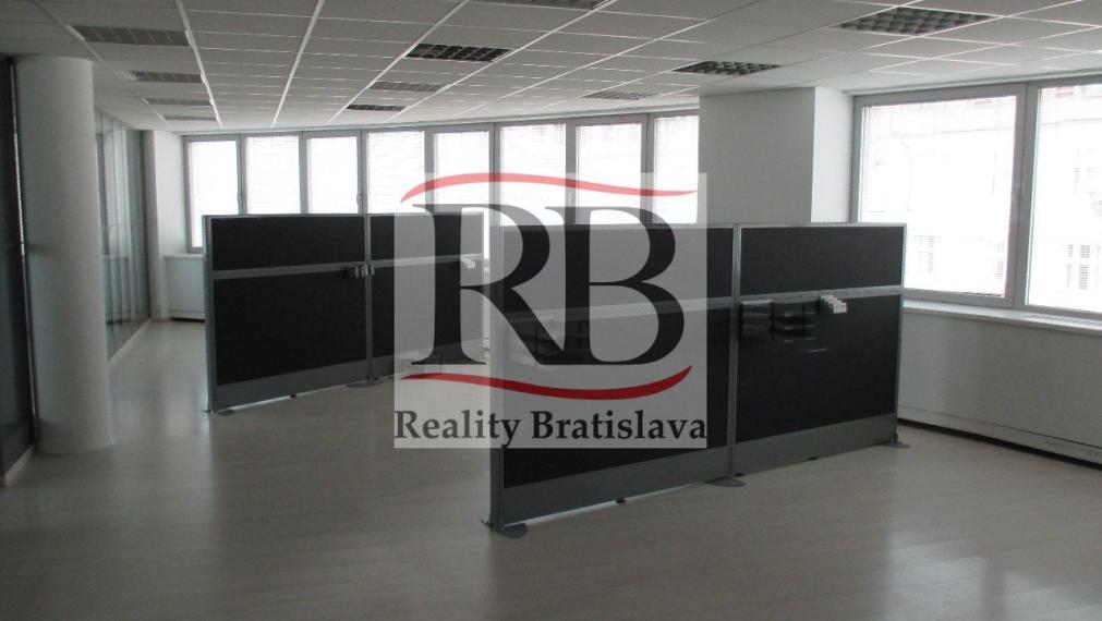 Open-space kancelárske priestory v Starom Meste na Palisádach