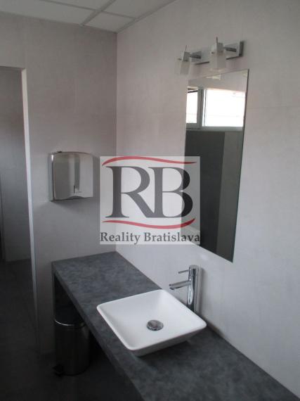 Open-space kancelárske priestory v Starom Meste na Palisádach