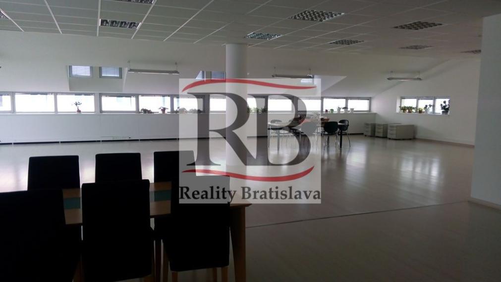 Open-space kancelárske priestory v Starom Meste na Palisádach