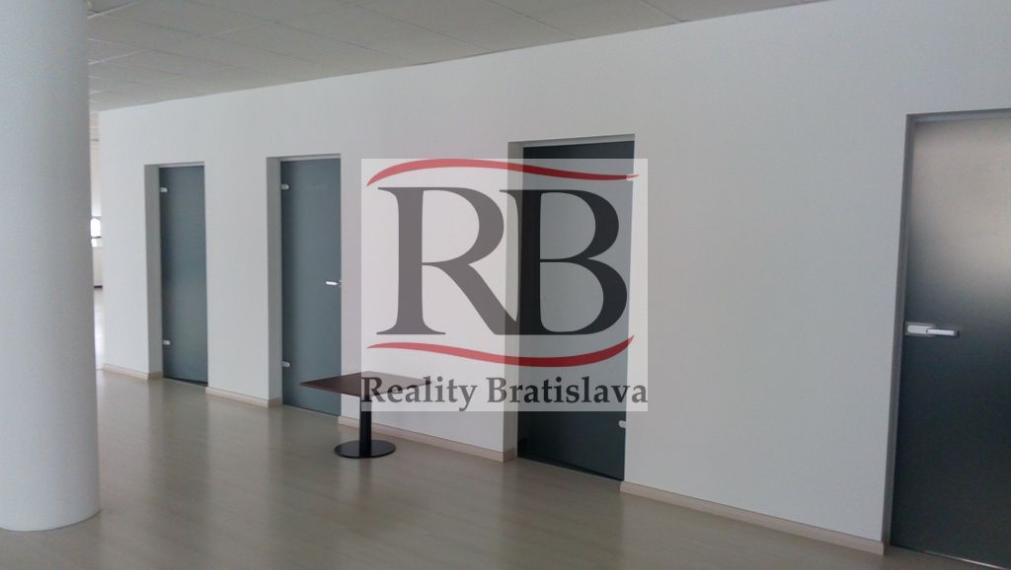 Open-space kancelárske priestory v Starom Meste na Palisádach