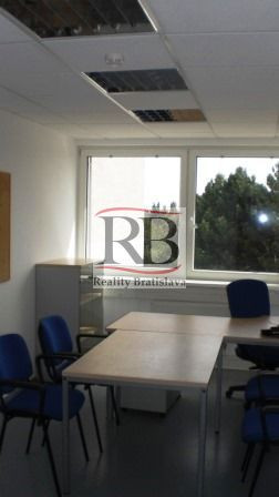 Kancelárske priestory na Krajnej ulici, Ružinov