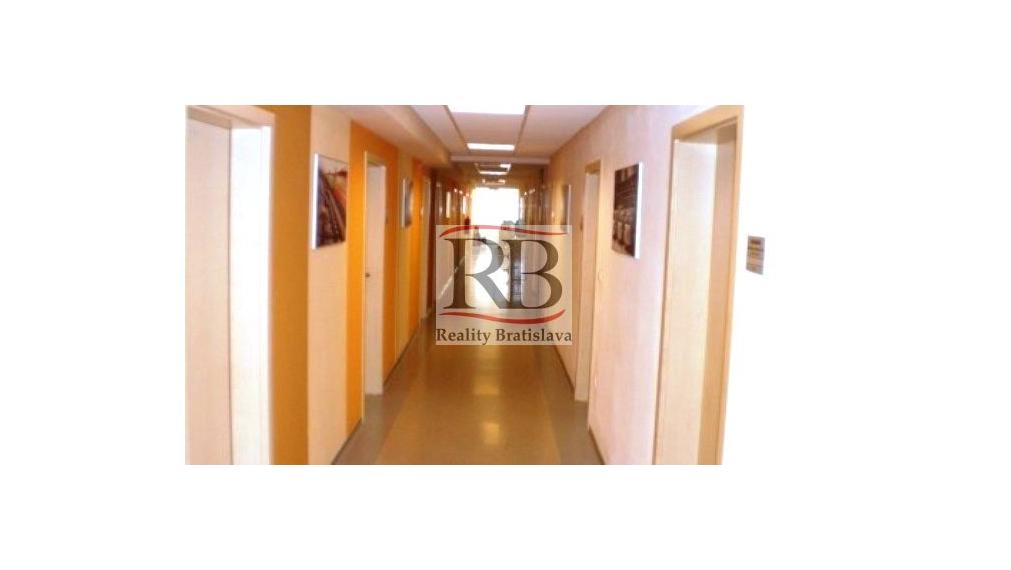 Kancelársky priestor na Krajnej ulici, 22,08m2