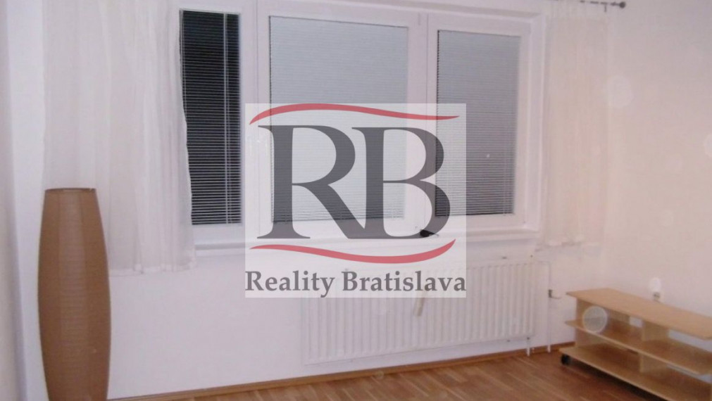 Na predaj 1 izbový byt na Topoľčianskej ulici v Petržalke, BAV