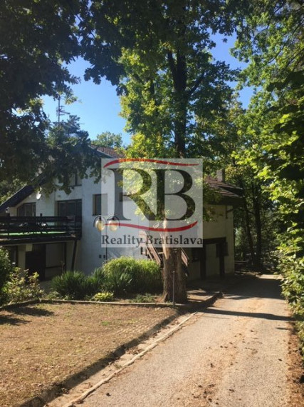 Chata pri jazere na predaj, Stará Turá - Dubník