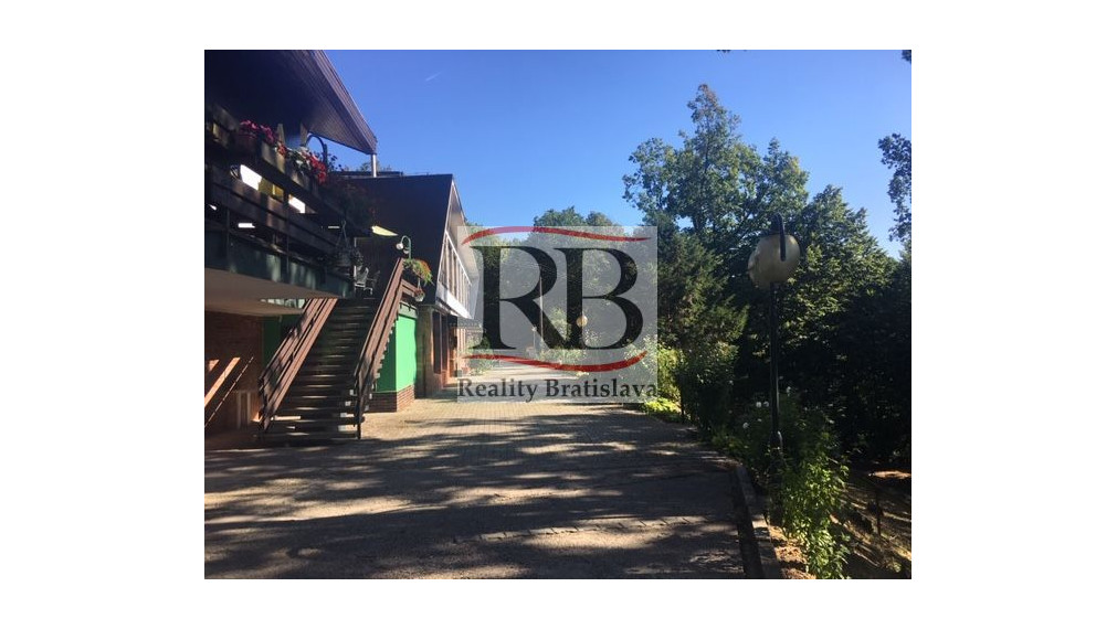 Chata pri jazere na predaj, Stará Turá - Dubník