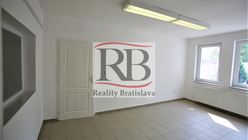 Rodinný dom v blízkosti OC Polus/VIVO! vhodný aj na podnikanie