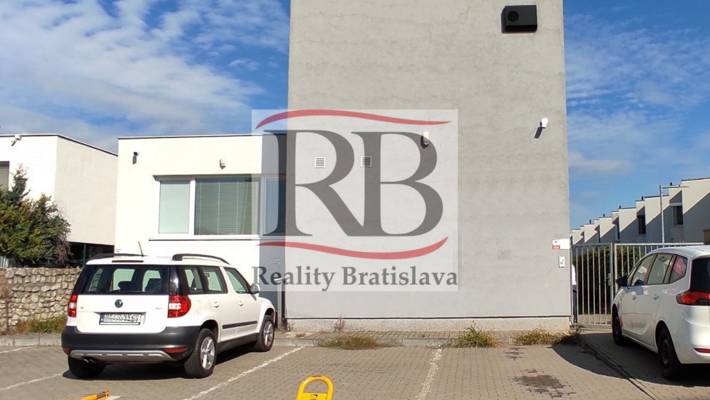 Polyfunkčná budova na PREDAJ, aj s parkovaním, Bratislava - Ružinov