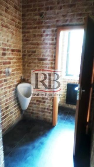 Obchodný priestor 363m² v BA I - Starom Meste na prenájom