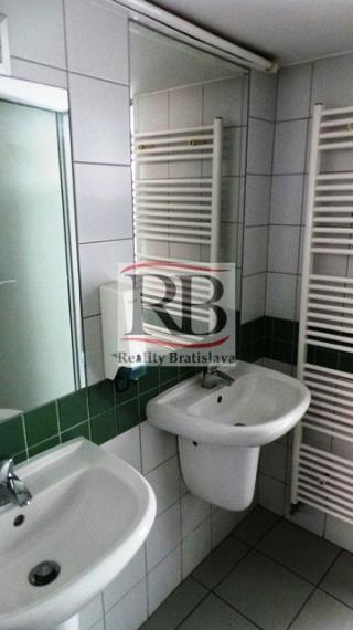 Obchodný priestor 363m² v BA I - Starom Meste na prenájom