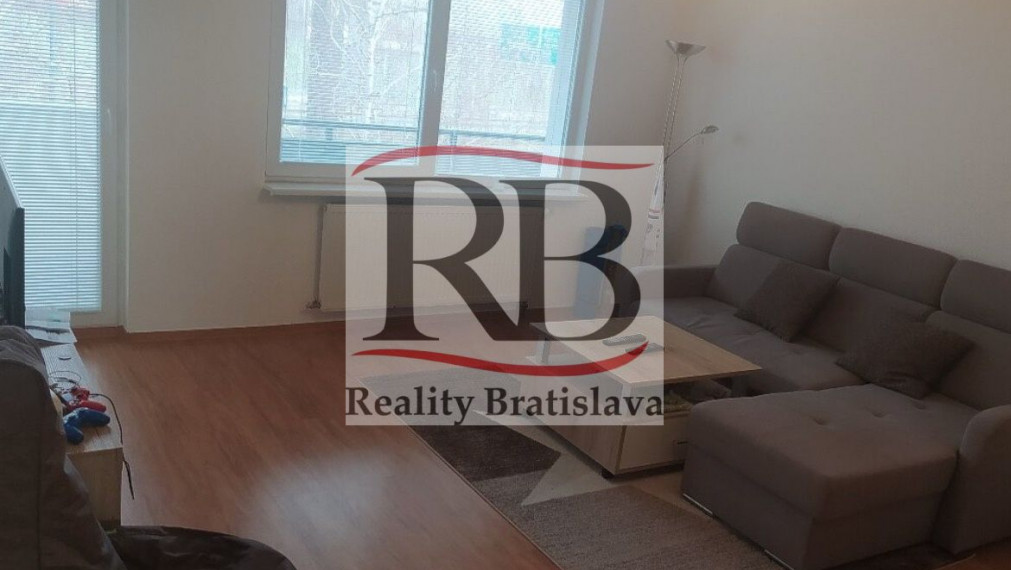 Na predaj priestranný 2-izbový byt na Domkárskej ulici v Ružinove-Prievoz