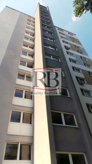 3-izbový byt v Petržalke na predaj