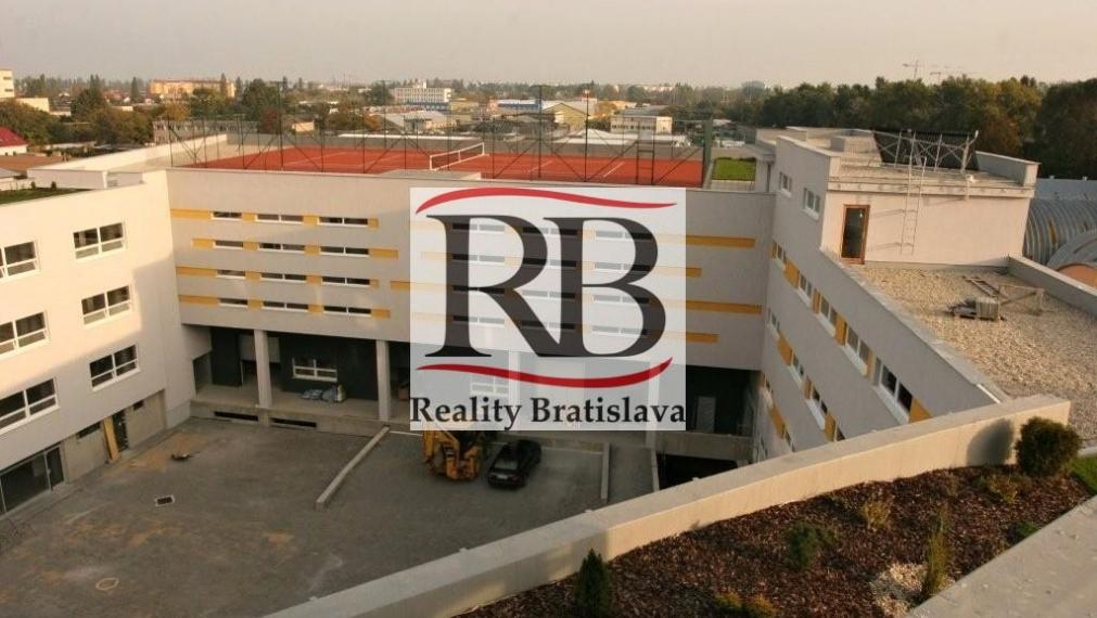 Na prenájom kancelárske priestory na Elektrárenskej ulici
