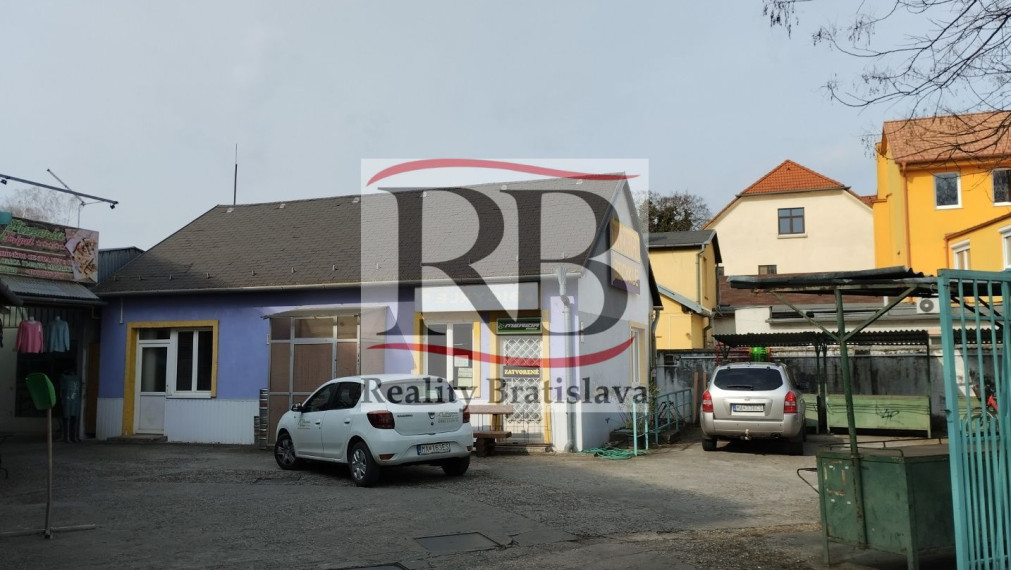 60m2 Obchodné priestory na Nádražnej ulici v Malackách na prenájom