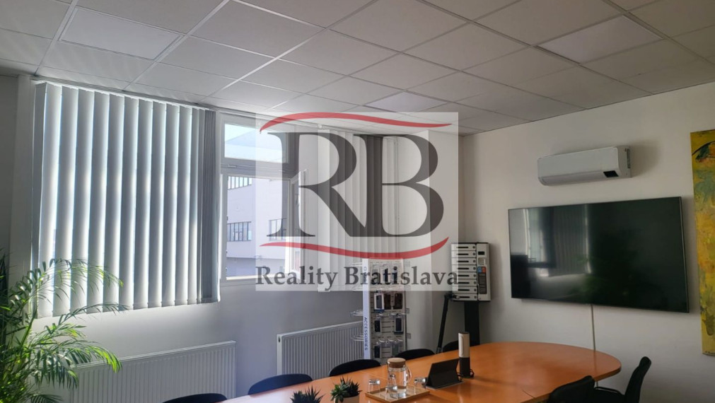 Skladovo - obchodno - kancelársko - výrobné priestory na ul. Stará Vajnorská