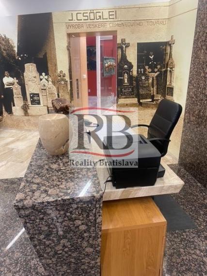 Na predaj obchodné priestory na Tomášikovej ulici v Ružinove