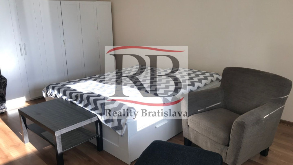 Byt na prenájom - ul. Bučinová, Bratislava II TOP