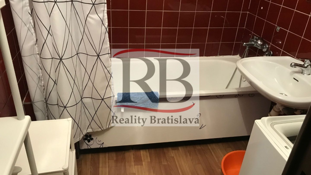 Byt na prenájom - ul. Bučinová, Bratislava II TOP