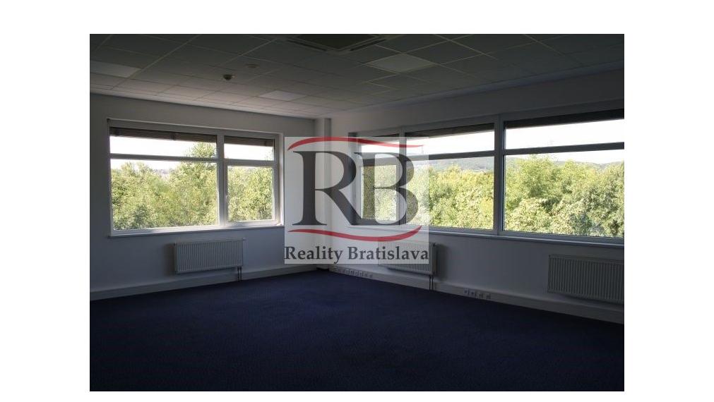 Kancelárske a administratívne priestory na prenájom - Bratislava III