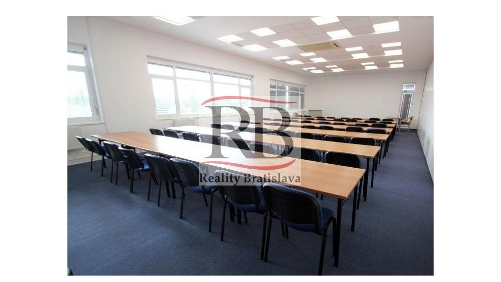 Kancelárske a administratívne priestory na prenájom - Bratislava III
