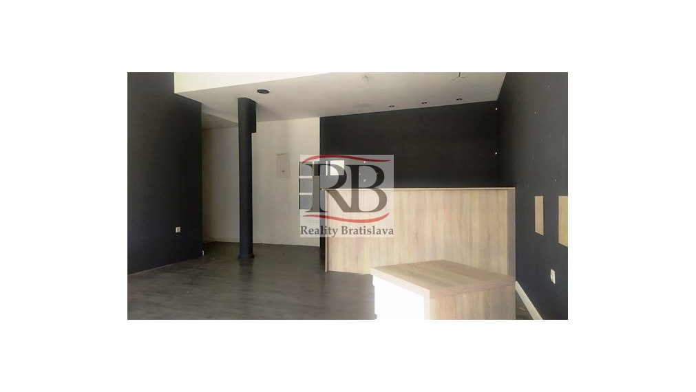Obchodný priestor 58m² v BA I na prenájom