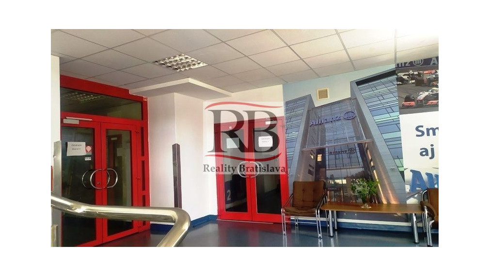 Kancelária 39,5 m2 s umývadlom v BA III na prenájom