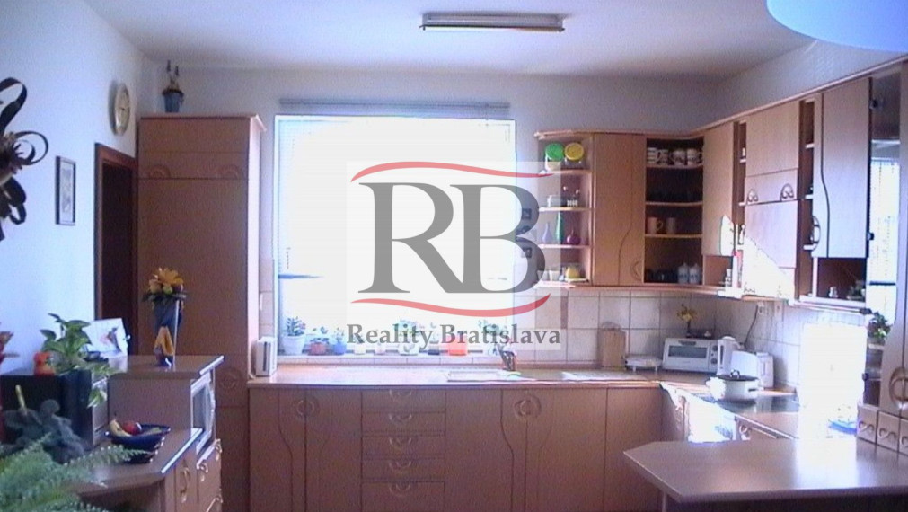 Na predaj rodinný dom na Orenburskej ulici v Podunajských Biskupiciach TOP