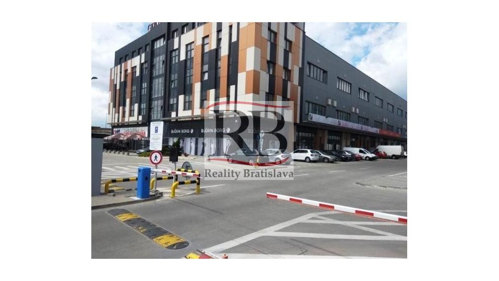 Samostatný kancelársky celok v OC Golden City na Starej Vajnorskej