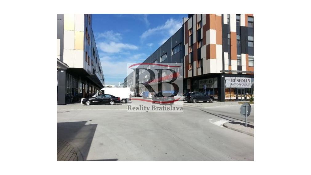 Skladový priestor 405m² v Golden City na prenájom