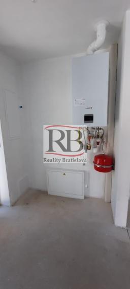 Novostavba 5 izbového rodinného domu