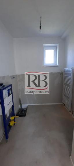 Novostavba 5 izbového rodinného domu