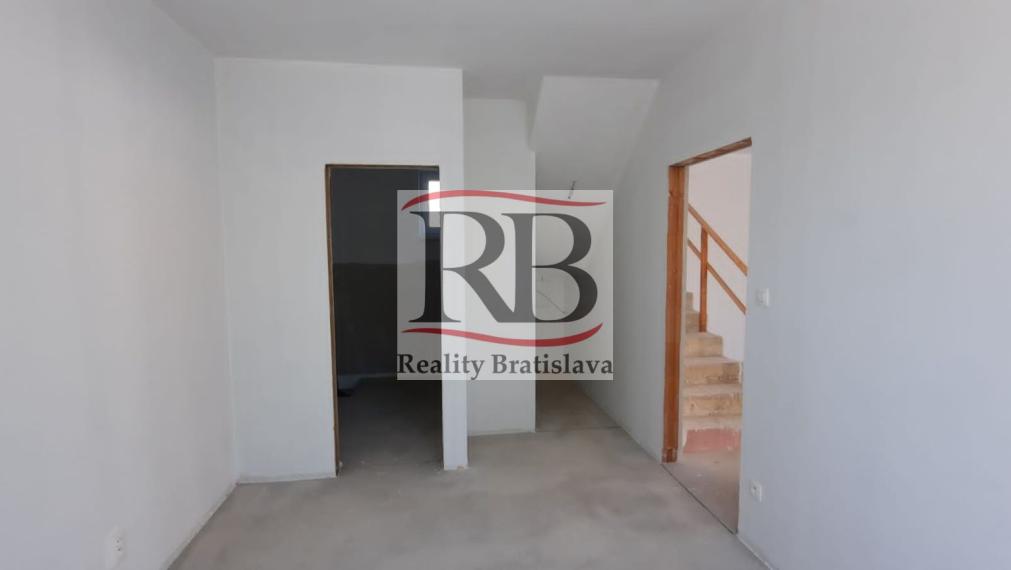 Novostavba 5 izbového rodinného domu