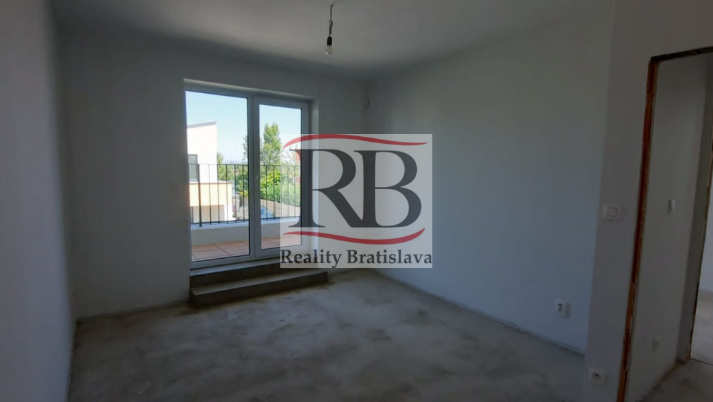 Novostavba 5 izbového rodinného domu