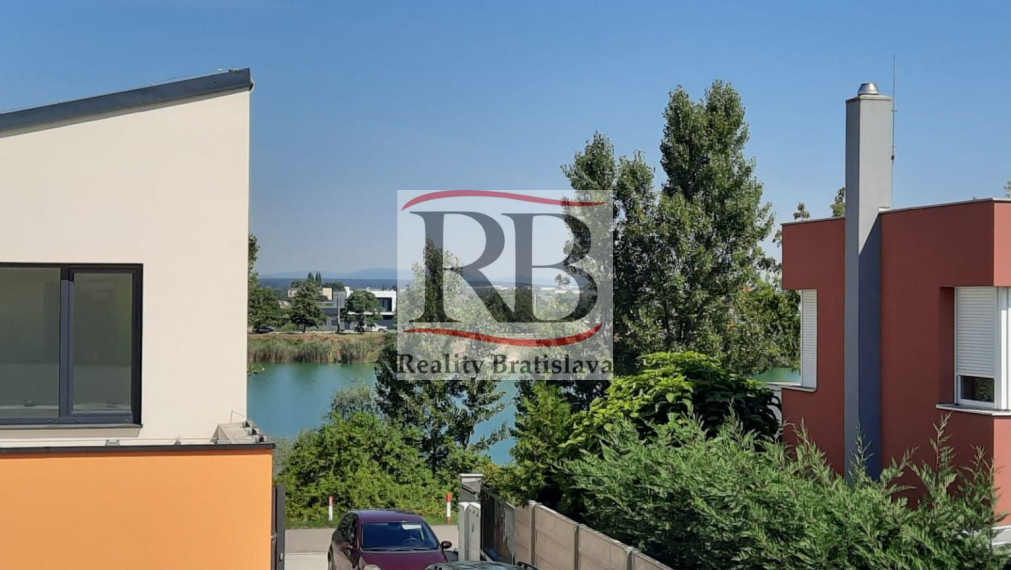 Novostavba 5 izbového rodinného domu