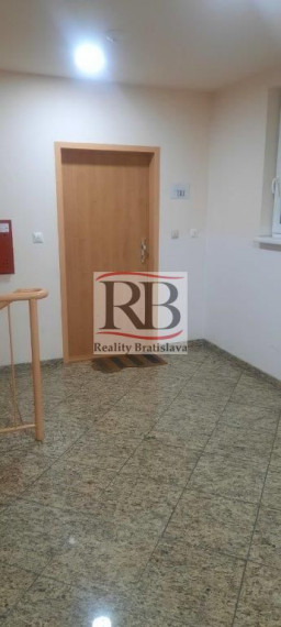 Komerčné priestory na prenájom - Bratislava I