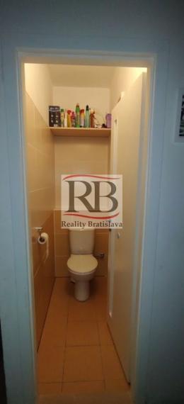 Svetlý zrekonštruovaný 3i byt v mestskej časti Lamač