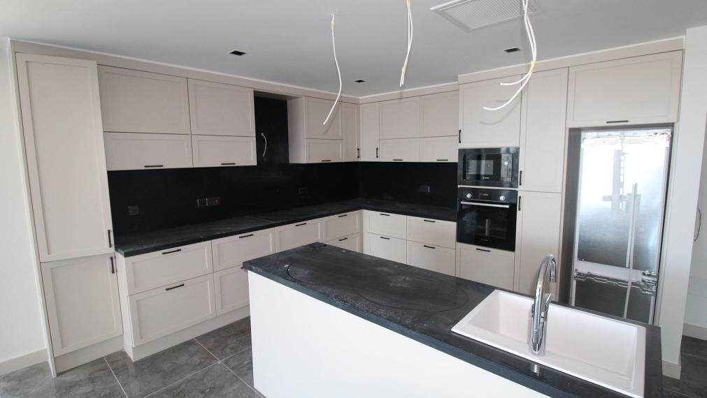 Apartmány s infinity pool v Girne - Cyprus