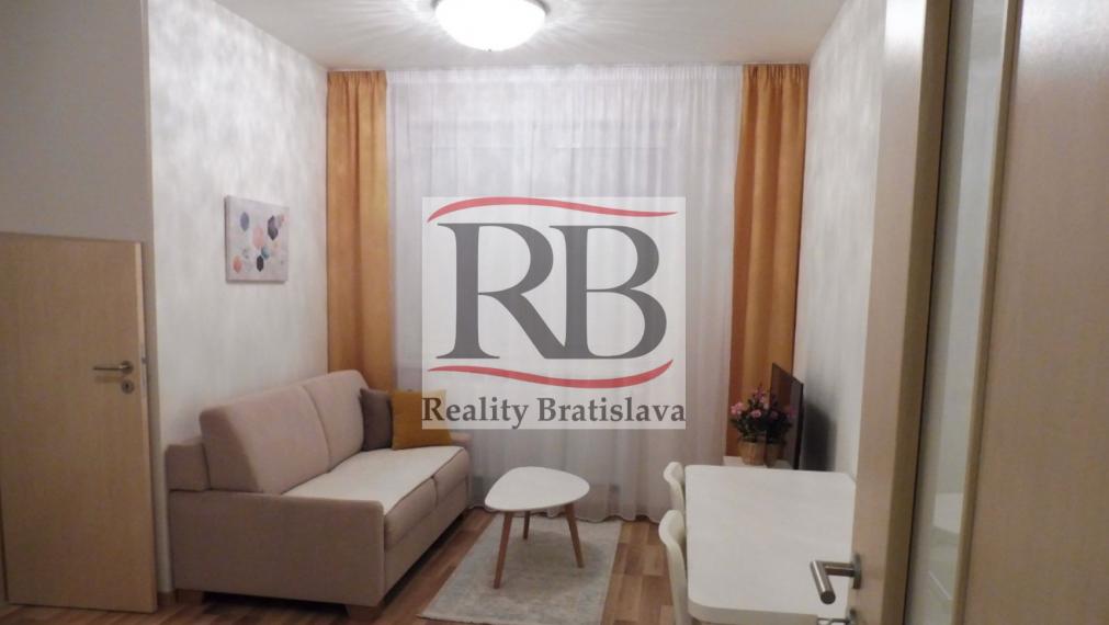 Útulný 2i byt v lukratívnej časti Ružinova, Jégého ul.