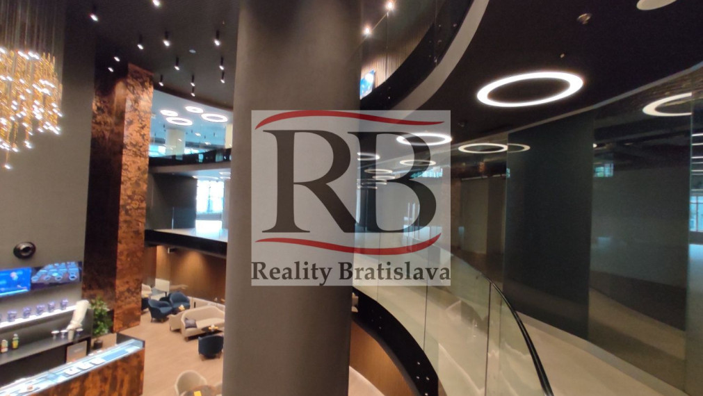 Obchodný priestor v exkluzívnej budove TOWER 5 v tesnej blízkosti štadióna Tehelné Pole, Kalinčiakova, BA3