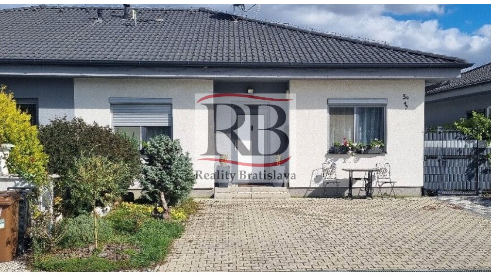 Moderný 4 izbový rodinný dom neďaleko Bratislavy, obec Zálesie