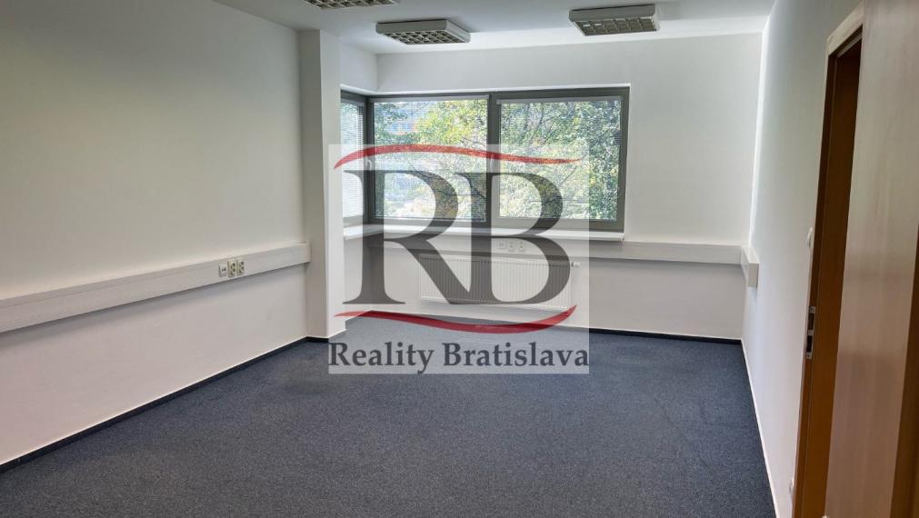 Kancelária na prenájom v Bratislave v Ružinovskej novostavbe