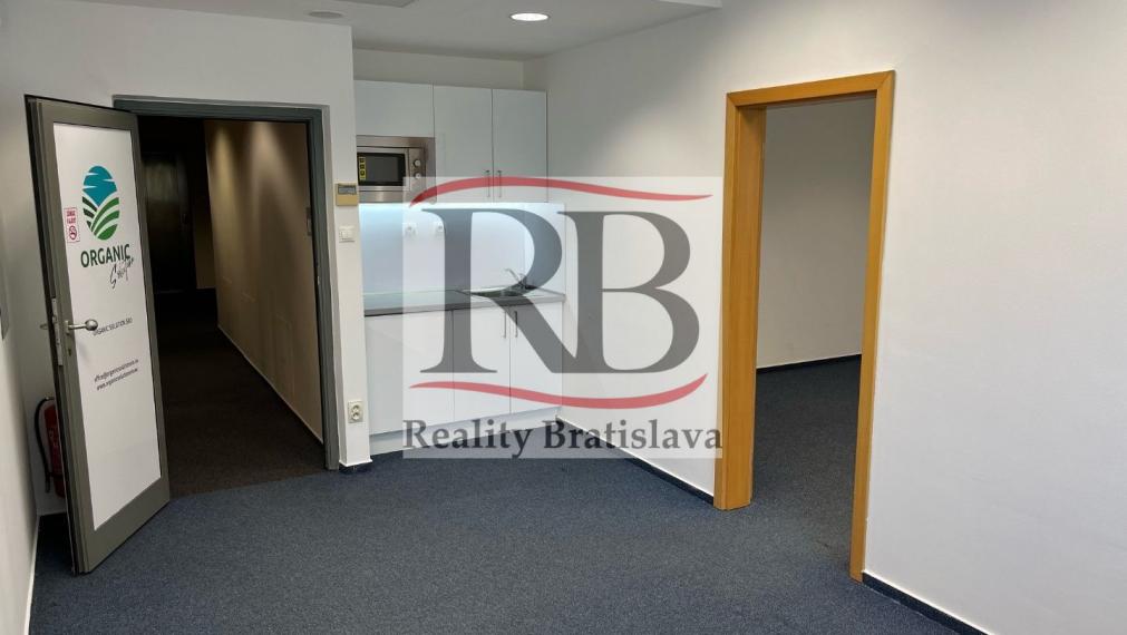 Kancelária na prenájom v Bratislave v Ružinovskej novostavbe