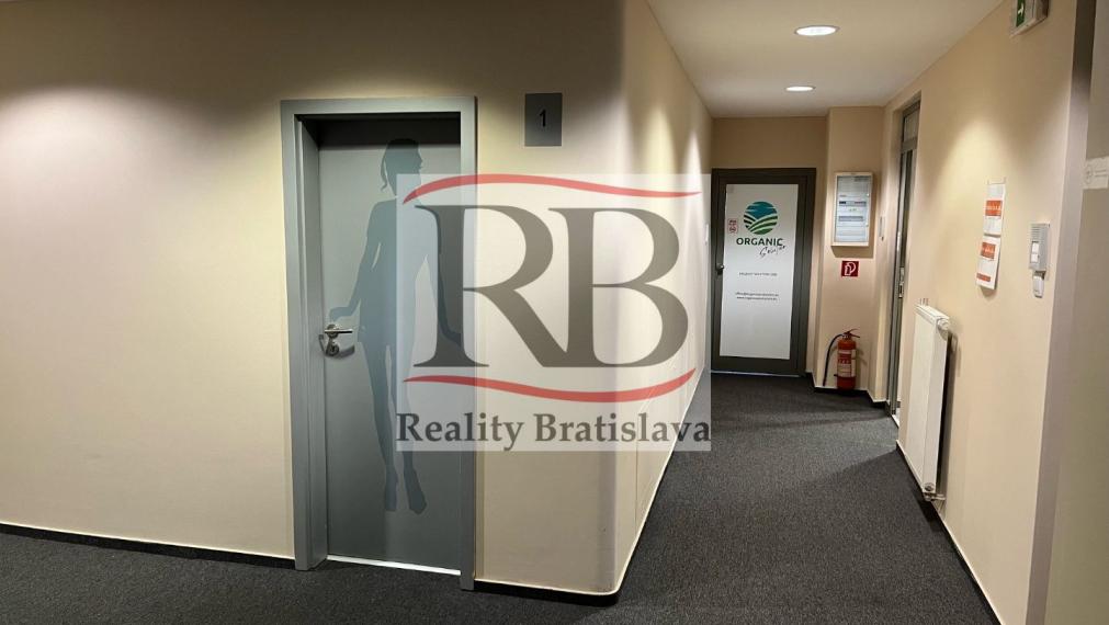 Kancelária na prenájom v Bratislave v Ružinovskej novostavbe