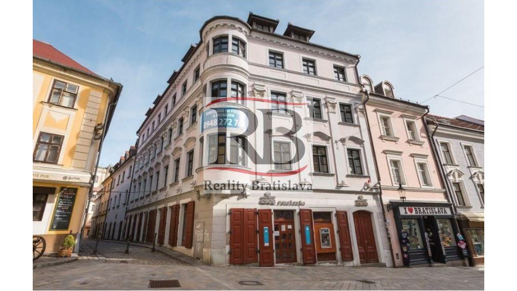 Priestory na pešej zóne v krásnej historickej budove, Michalská ulica-Staré Mesto TOP