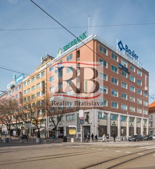 Kancelárske priestory na Námestí SNP, v blízkosti Kamenného Námestia, 80m2 TOP