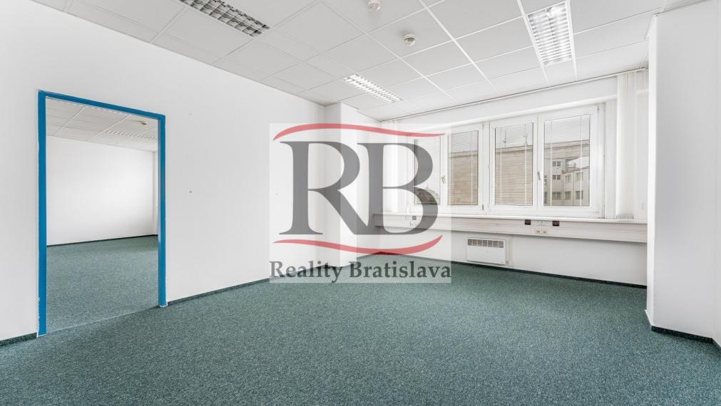 Kancelárske priestory v centre Starého Mesta, Štúrova ulica-Luxor TOP