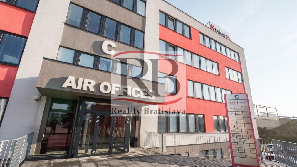 Kancelárske priestory v blízkosti diaľničného obchvatu, letiska a OC AVION TOP
